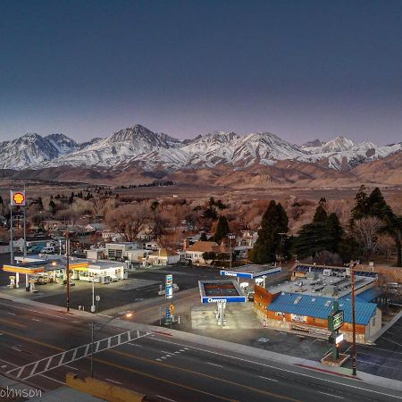 Bristlecone Motel Биг Пайн Екстериор снимка