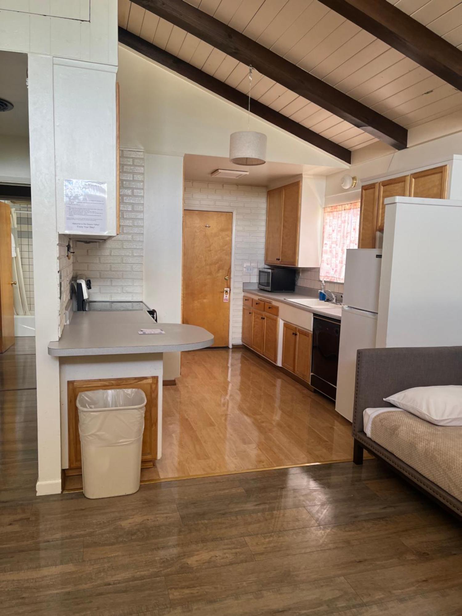 Bristlecone Motel Биг Пайн Екстериор снимка