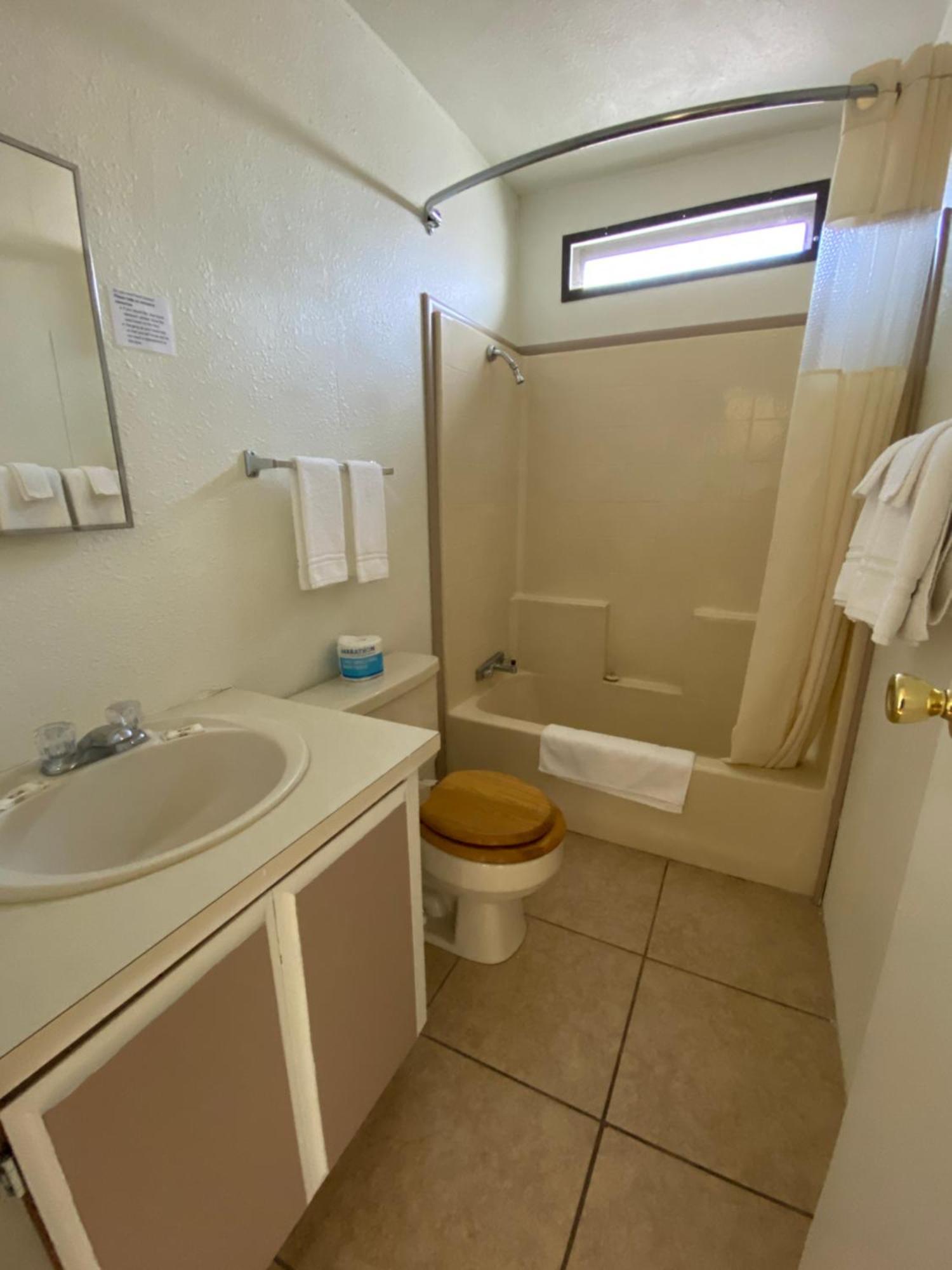 Bristlecone Motel Биг Пайн Стая снимка