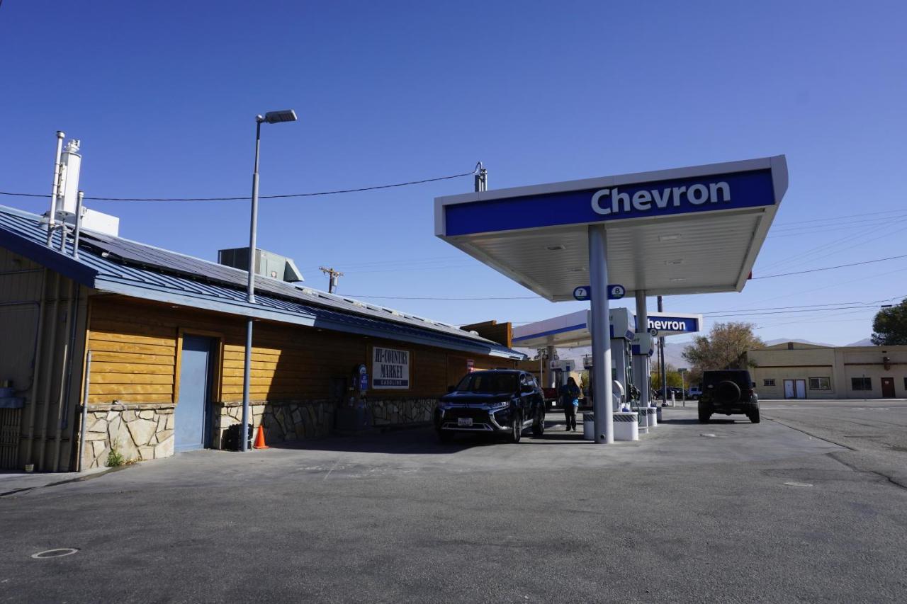 Bristlecone Motel Биг Пайн Екстериор снимка